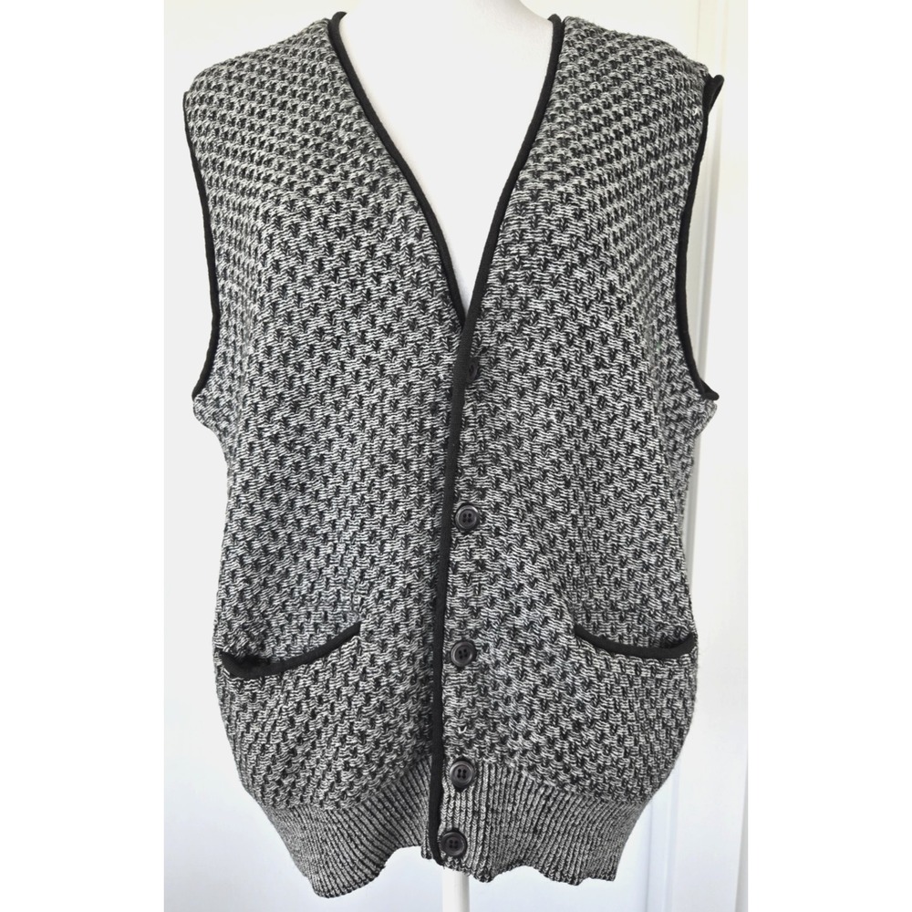 Vintage Pattern Button Up Knit Sweater Vest Black & White Pockets Grandma Retro
